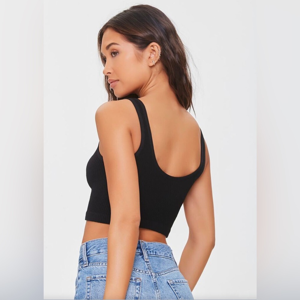 BKE Essential’s Ribbed Seamless Bralette - Picture 2 of 4